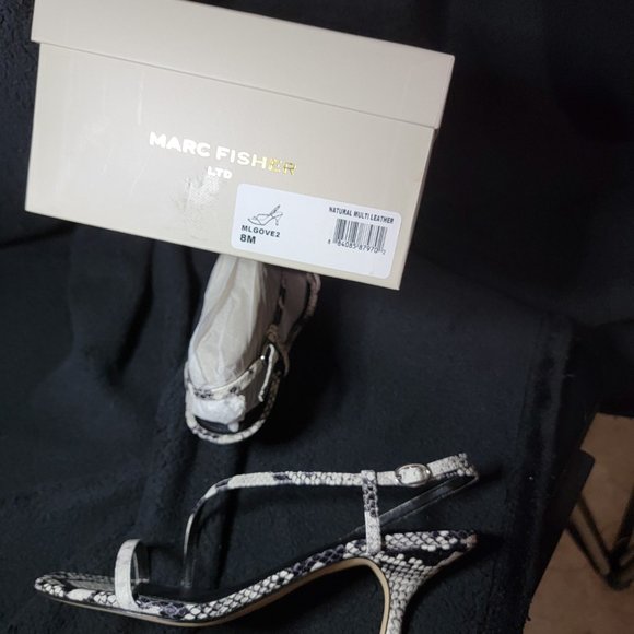 MARC FISHER Size 8 Cove Strappy Snake Sandals - Picture 2 of 2